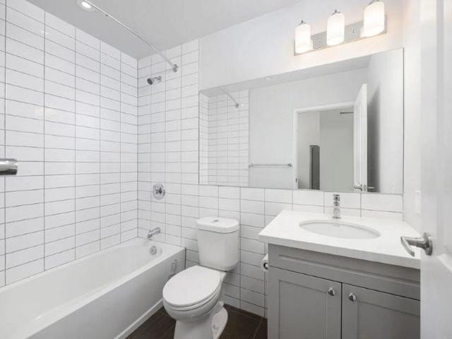 1465 Lawrence Avenue West 1 Bedroom Apartment for Rent at 1465 Lawrence Ave W, Toronto, ON M6L 1B2 Brookhaven Amesbury