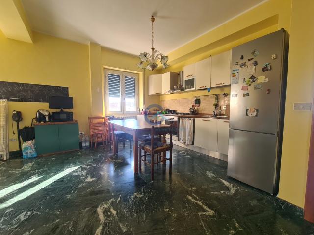 1460 Stanza In appartamento in affitto a Catanzaro Lungomare