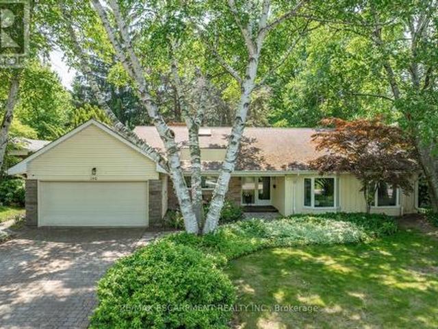 146 Birett Drive, Burlington, ON, L7L 2T1 house for sale | Listing ID W12221 | Royal LePage