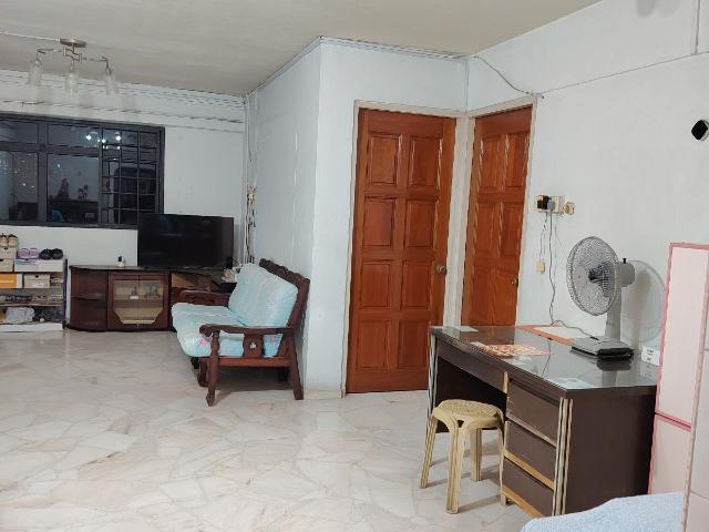 146 Jalan Bukit Merah HDB Apartment For Rent, $2,500, 2 Bed 1 Bath 1,130 sqft $2.21 psf