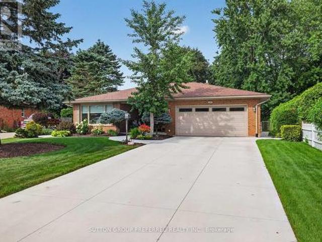 146 Sherwood Place, Thames Centre Dorchester, ON, N0L 1G3 house for sale | Listing ID X13542 | Royal LePage