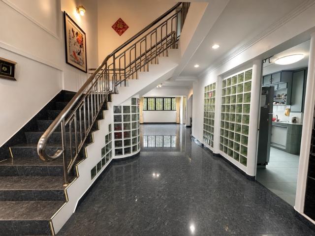 146 Tampines Avenue 5 HDB Apartment For Sale, $998,888, 4 Bed 2 Bath 1,614 sqft $619.00 psf