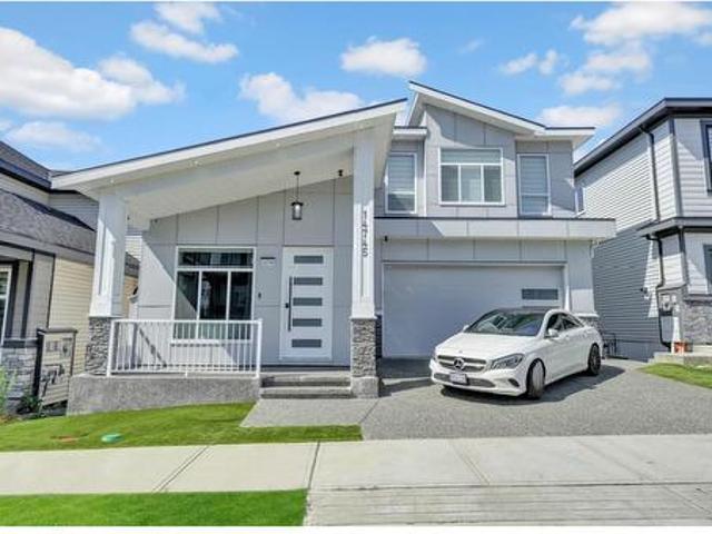1474 Avenue, Surrey, BC, V3S 6N4 house for sale | Listing ID R3141 | Royal LePage