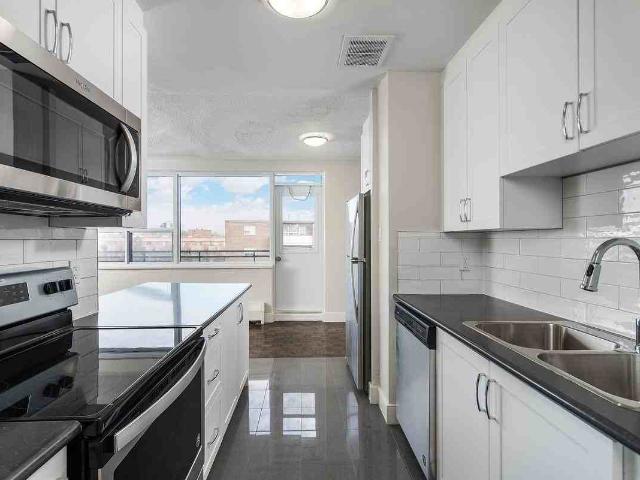1475 Bloor Street 2 Bedroom Apartment for Rent at 1475 Bloor St, Mississauga, ON L4X 1R7 Applewood