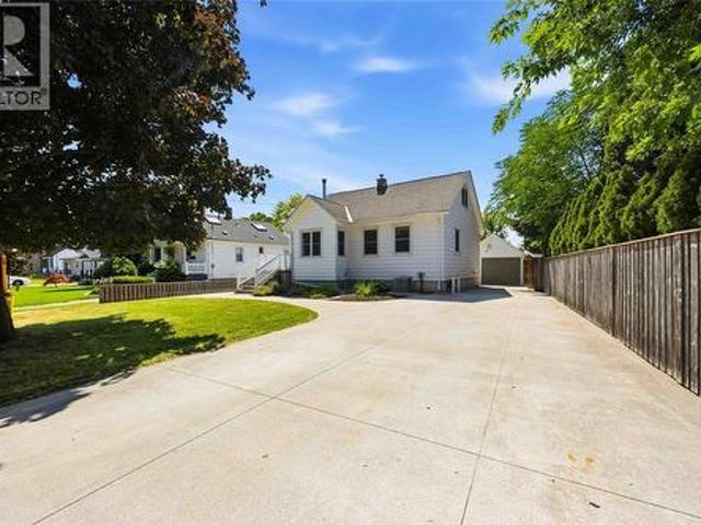 1477 Baxter Avenue, Sarnia, ON, N7V 3N2 house for sale | Listing ID 26020 | Royal LePage