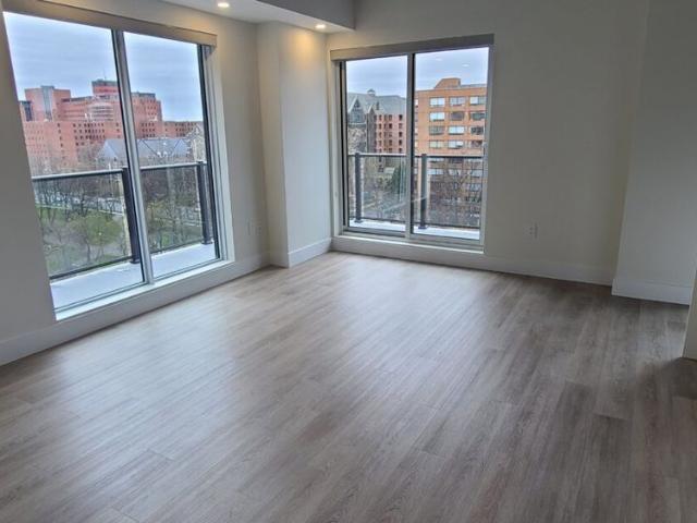 1471 South Park Street | Executive Luxury 2 Bedroom | Unit 902 – High Floor City Views | $2,695/Month – Available September 1st, 2026