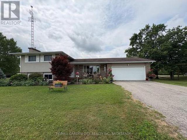 147 Cairns Crescent, Fort Erie Bowen, ON, L2A 5M4 house for sale | Listing ID X13617 | Royal LePage