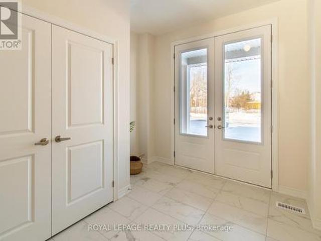 147 Dovedale Drive, Georgina, ON, L4P 0S6 house for sale | Listing ID N13174 | Royal LePage