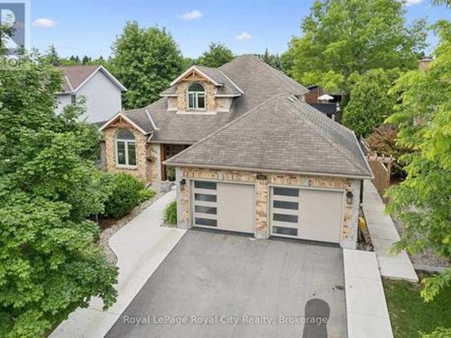 147 Downey Road, Guelph Kortright Hills, ON, N1C 1A3 Luxury House for sale | Listing ID X13533 | Royal LePage Carriage Trade Luxury Properties