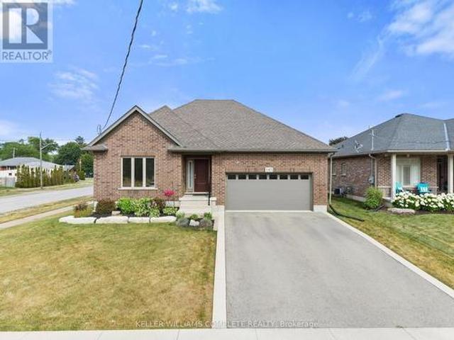 147 Scholfield Avenue, Port Colborne Sugarloaf, ON, L3K 0A2 house for sale | Listing ID X13607 | Royal LePage