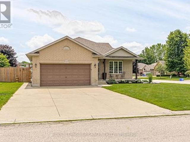 147 Plymouth Court, Central Elgin Belmont, ON, N0L 1B0 house for sale | Listing ID X13501 | Royal LePage
