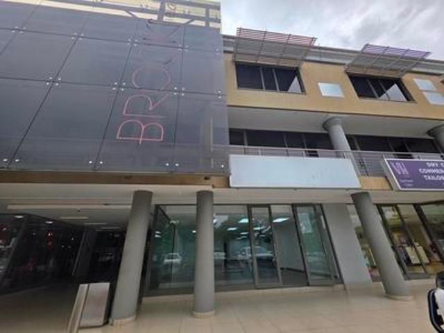 147m2 retail space to let at brookfi.