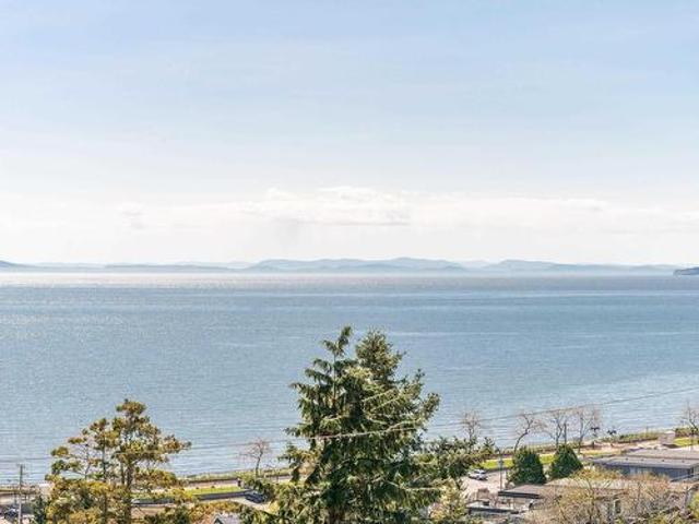 14847 Prospect Avenue, White Rock, BC, V4B 2A9 house for sale | Listing ID R2993 | Royal LePage