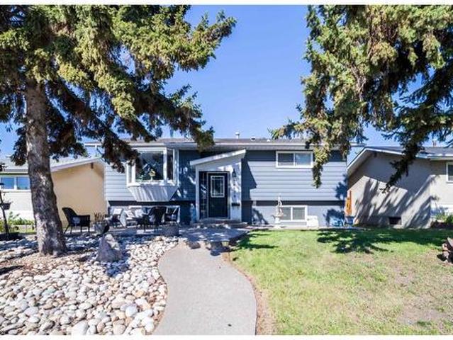 1480 St Nw, Edmonton, AB, T5E 4W7 house for sale | Listing ID E4495 | Royal LePage