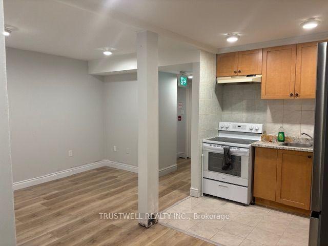 14810 Yonge Street, Aurora | 2Beds/1Bath, Condo, $1,450/mo | Condos. Ca