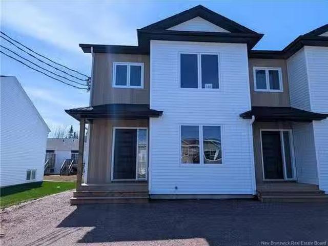 148 Ernest St, Dieppe, NB, E1A 4T2 house for lease Listing.