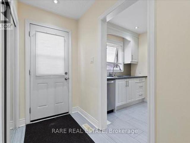148 Town House Crescent, Brampton, ON, L6W 3C5 townhouse for lease | Listing ID W12269 | Royal LePage
