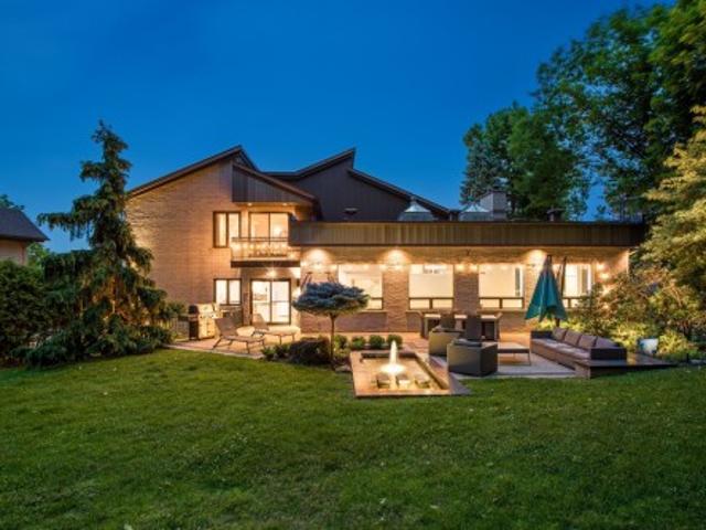 1495 Rue Des Alouettes, Saint Bruno De Montarville, QC, J3V 6E4 Luxury House for sale | Listing ID 25763 | Royal LePage Carriage Trade Luxury Properties