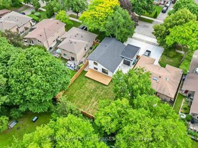 1495 Thetford Court, Mississauga, ON, L5J 3N2 house for lease | Listing ID W13534 | Royal LePage