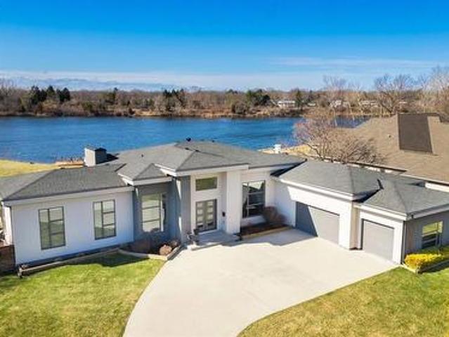 1498 Blackwell Road, Sarnia, ON, N7S 5M4 house for sale | Listing ID 26007 | Royal LePage