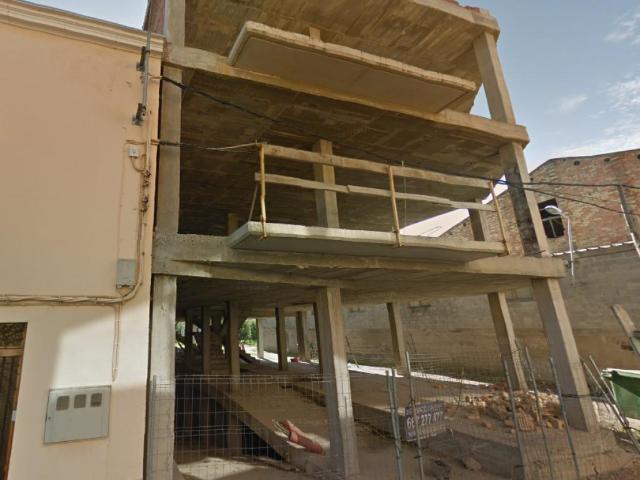 Edificio en construcción en La Fuliola, Lleida