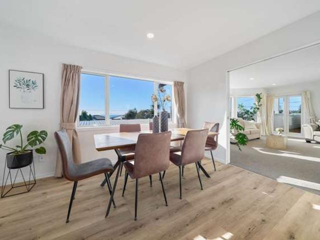 1/49 Hastings Road, Mairangi Bay, North Shore City