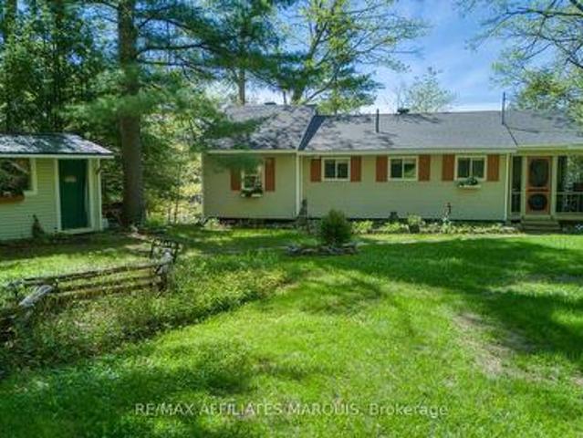 149 Oak Point Lane, Tay Valley, ON, K7H 3C8 house for sale | Listing ID X13173 | Royal LePage