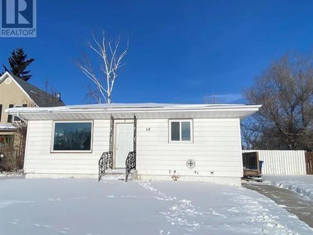 14 6Th St. Crescent, Kindersley, SK, S0L 1S0 house for sale.