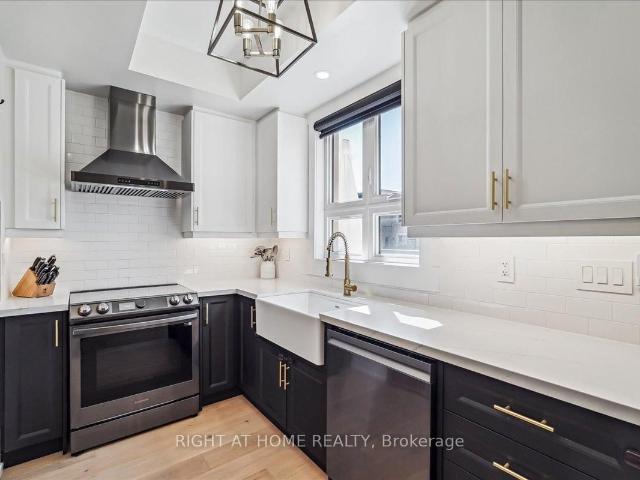 14 105 Kayla Crescent, Maple | For Sale @ $799,000 | Condos. Ca