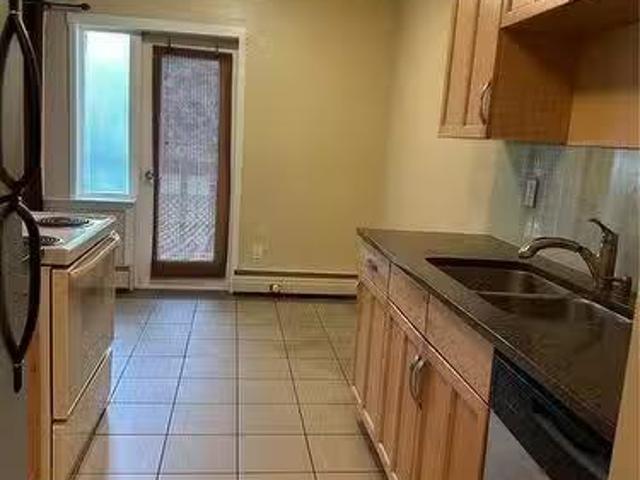 14 208 Lindsay Place, Saskatoon, SK, S7H 3E6 condo for sale.