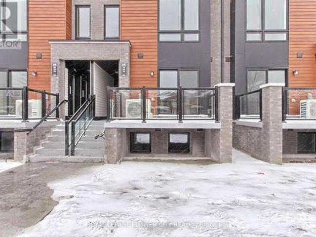 14 245 Mclevin Avenue, Toronto, ON, M1B 0E8 townhouse for sale | Listing ID E12068 | Royal LePage
