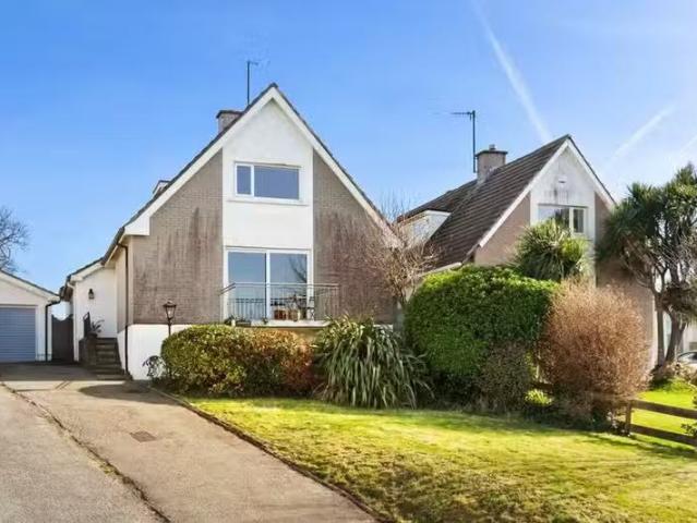 14 Thormanby Lodge, Howth, Howth, Dublin 13, D13F7Y0 is for sale