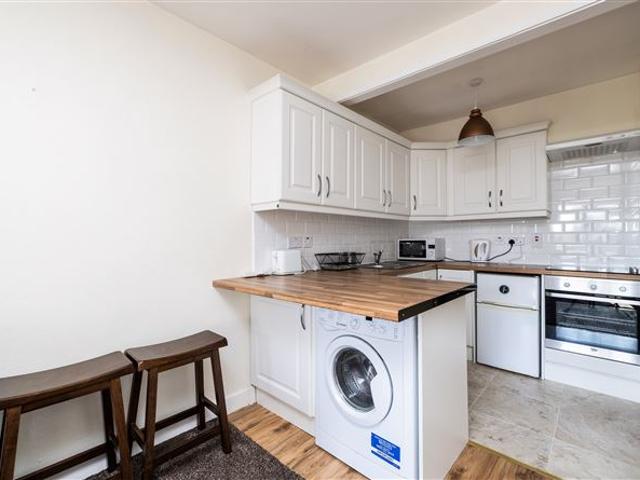 14 The Sycamores, Stradbrook Hill, Blackrock, Co. Dublin H J Byrne 4911 MyHome. Ie Residential