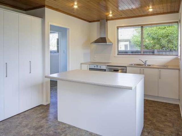 14 Tralee Place, Bishopdale, Christchurch City