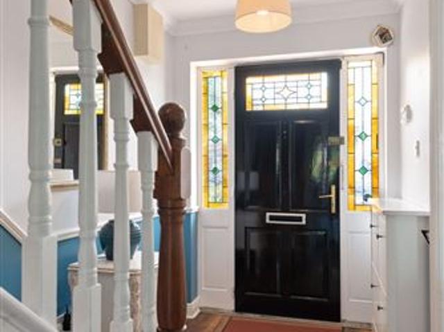 14 Wainsfort Manor Drive, Terenure, Dublin 6W Mullery O Gara Estate Agents 4937 MyHome. Ie Residential