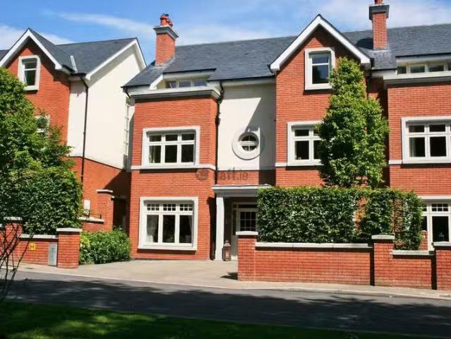 14 Whites Gate, Whites Road, Dublin 15, Castleknock, Dublin 15.