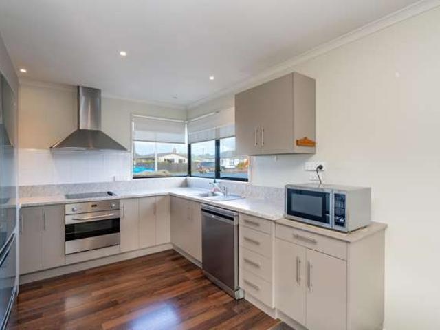 14 Bainfield Road, Waikiwi, Invercargill City