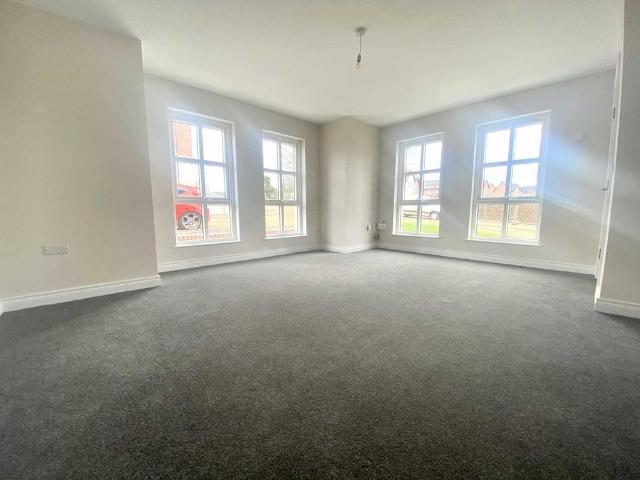 14 Ballyveigh Drive, Antrim, BT41 2FJ