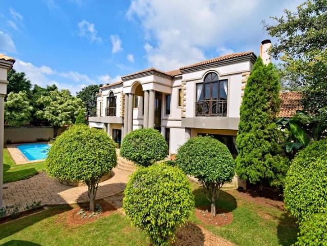 14 Bedroom House in Menlo Park
