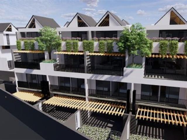 14 Bedroom House in Alphen Park