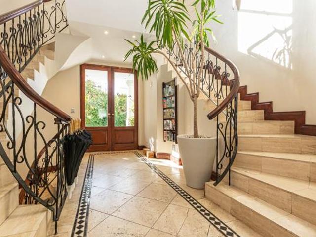 14 Bedroom House in Constantia