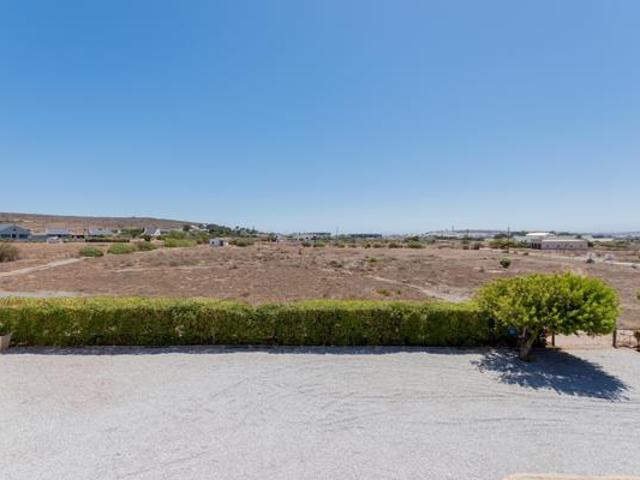 14 Bedroom House in Longacres Country Estate