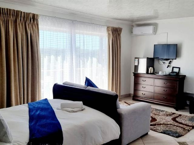 14 Bedroom House in Uvongo