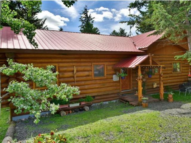 14 Bedroom House Lone Butte Kanada LS100312990