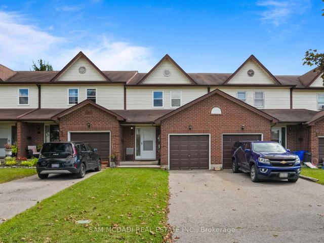 14 Birchfield Drive, Clarington | 3Beds/2Bath, Townhouse, $2,700/mo | Condos. Ca