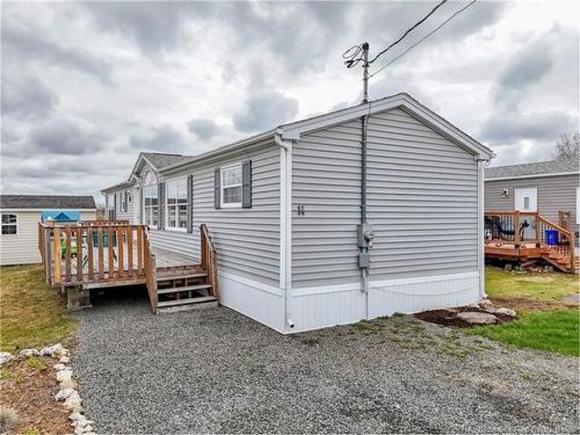 14 Black Duck St, Lincoln, NB, E3B 7G1 house for sale | Listing ID NB138003 | Royal LePage