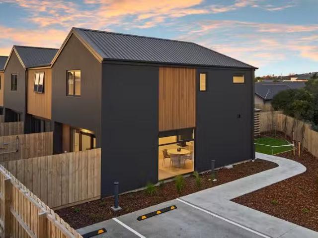 1/4 Burlington Street, Sydenham, NZ 8023 Townhouse for Sale