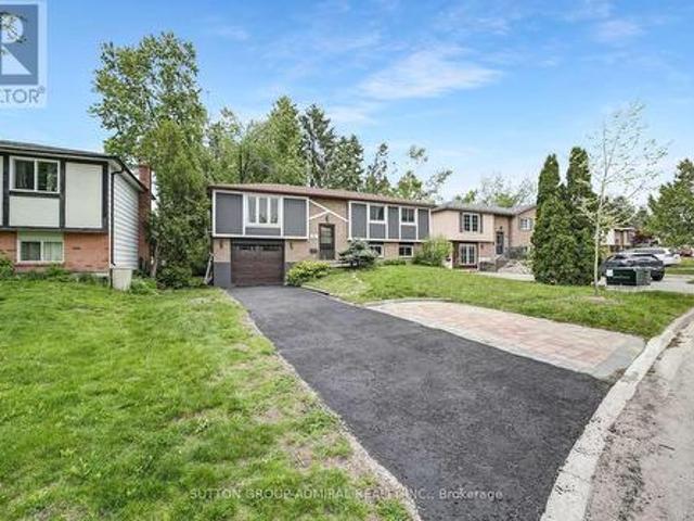 14 Chippawa Court, Barrie, ON, L4M 5N8 house for sale | Listing ID S12192 | Royal LePage