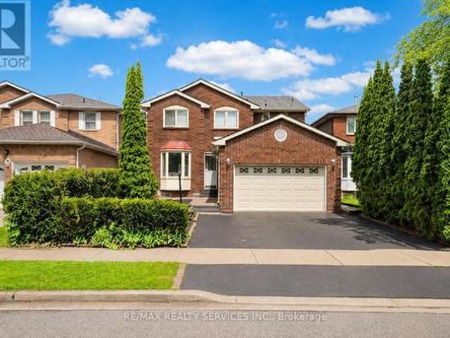 14 Conover Court, Brampton, ON, L6Y 3J5 house for sale | Listing ID W13573 | Royal LePage