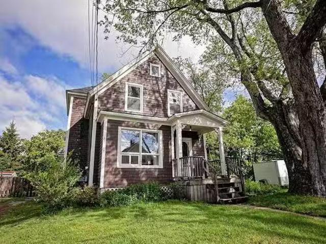 14 Clifford Street, Amherst, NS, B4H 2E8 house for sale Lis.